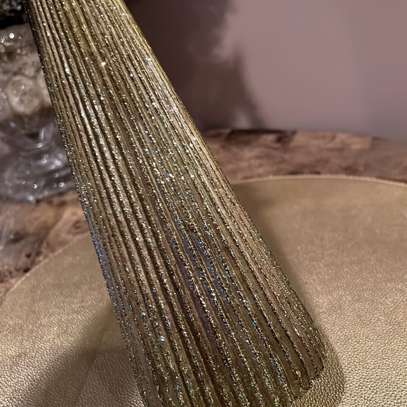 Shimmer Tall Tree Candle - Picture 5 of 5